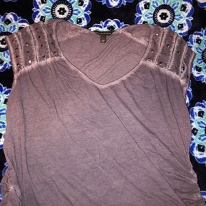 Shirt with slits and studs on sleeves